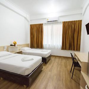 Standard Zimmer mit zwei Einzelbetten